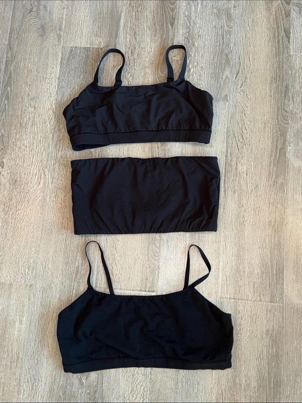 Bundle of SKIMS bras - 2 black bralettes 1 Bandeau 4X (runs much smaller)